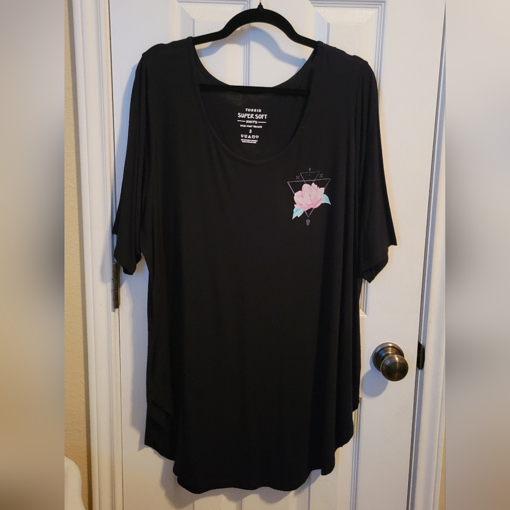 Torrid Tunic Shirt • Size 3